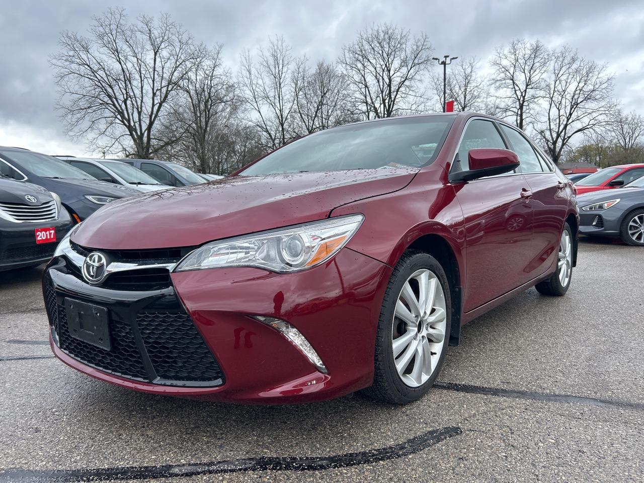 2016 Toyota Camry XSE, POWER SEATS, BACK UP CAMERA, HEATED CLOTH! Photo