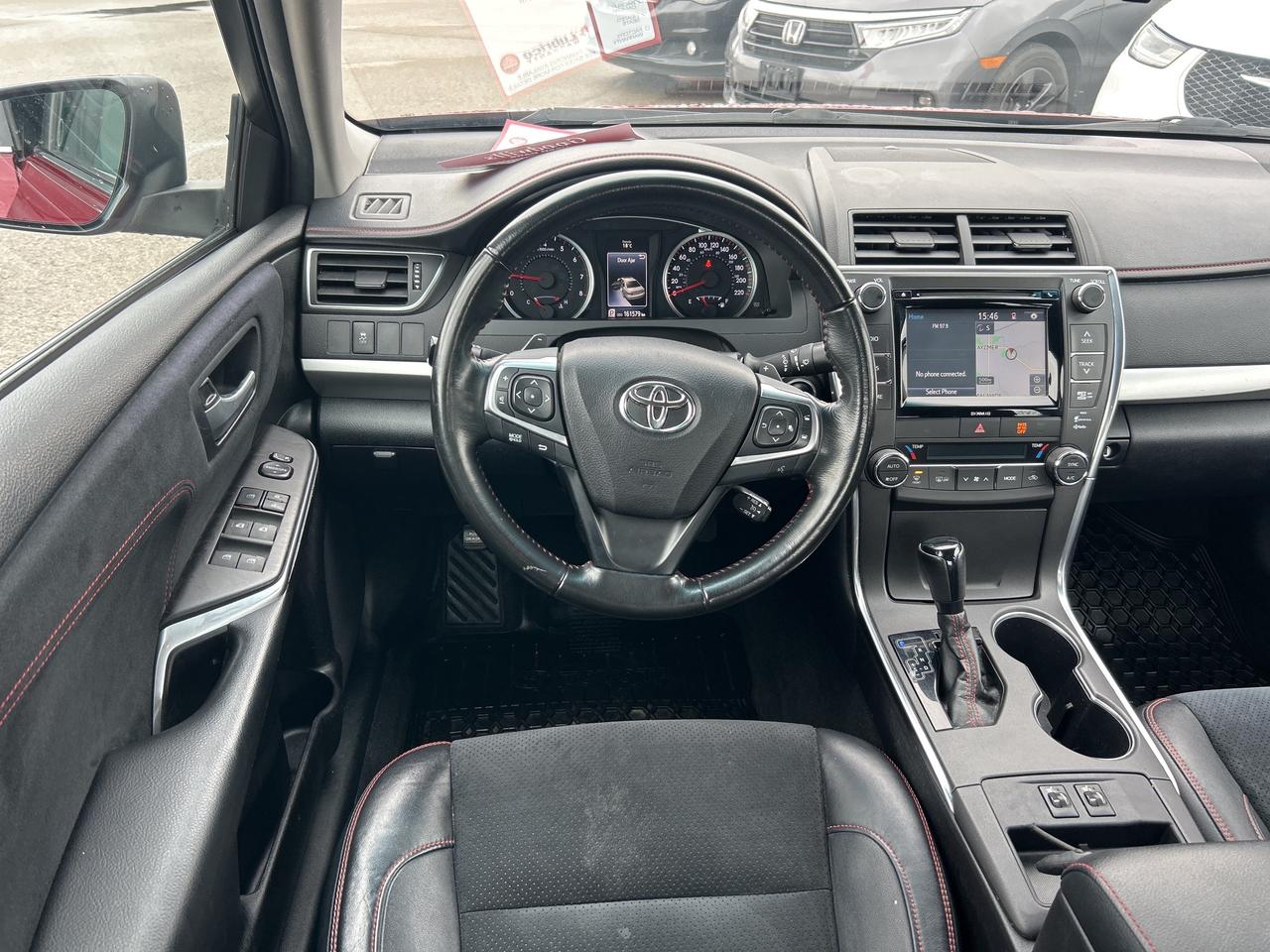 2016 Toyota Camry XSE, POWER SEATS, BACK UP CAMERA, HEATED CLOTH! Photo