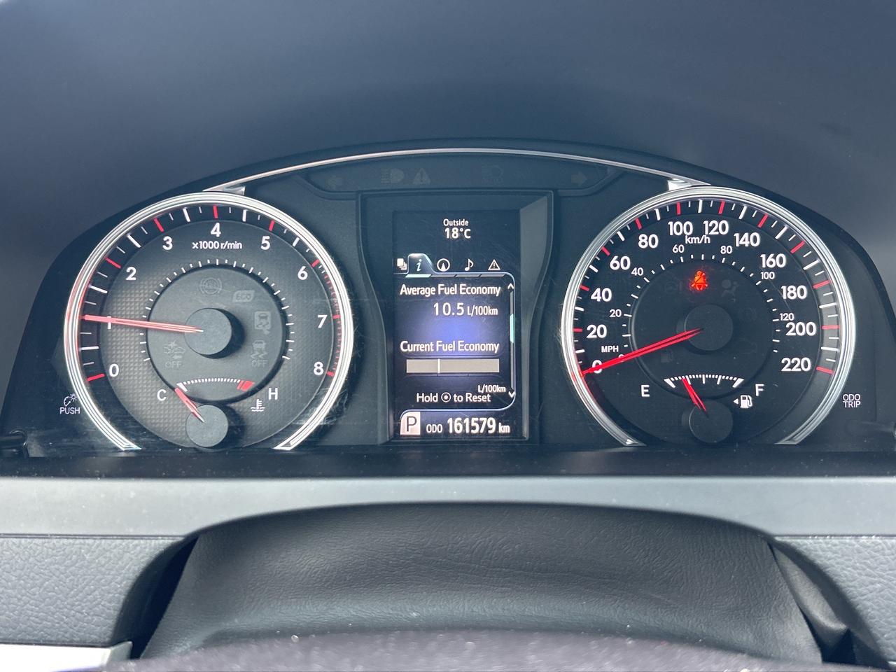 2016 Toyota Camry XSE, POWER SEATS, BACK UP CAMERA, HEATED CLOTH! Photo