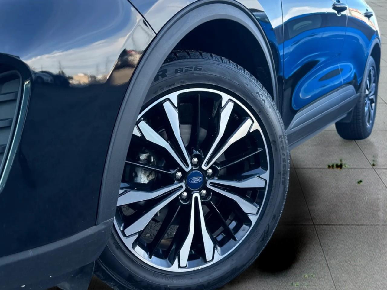 2022 Ford Escape SE 4dr All-Wheel Drive Photo