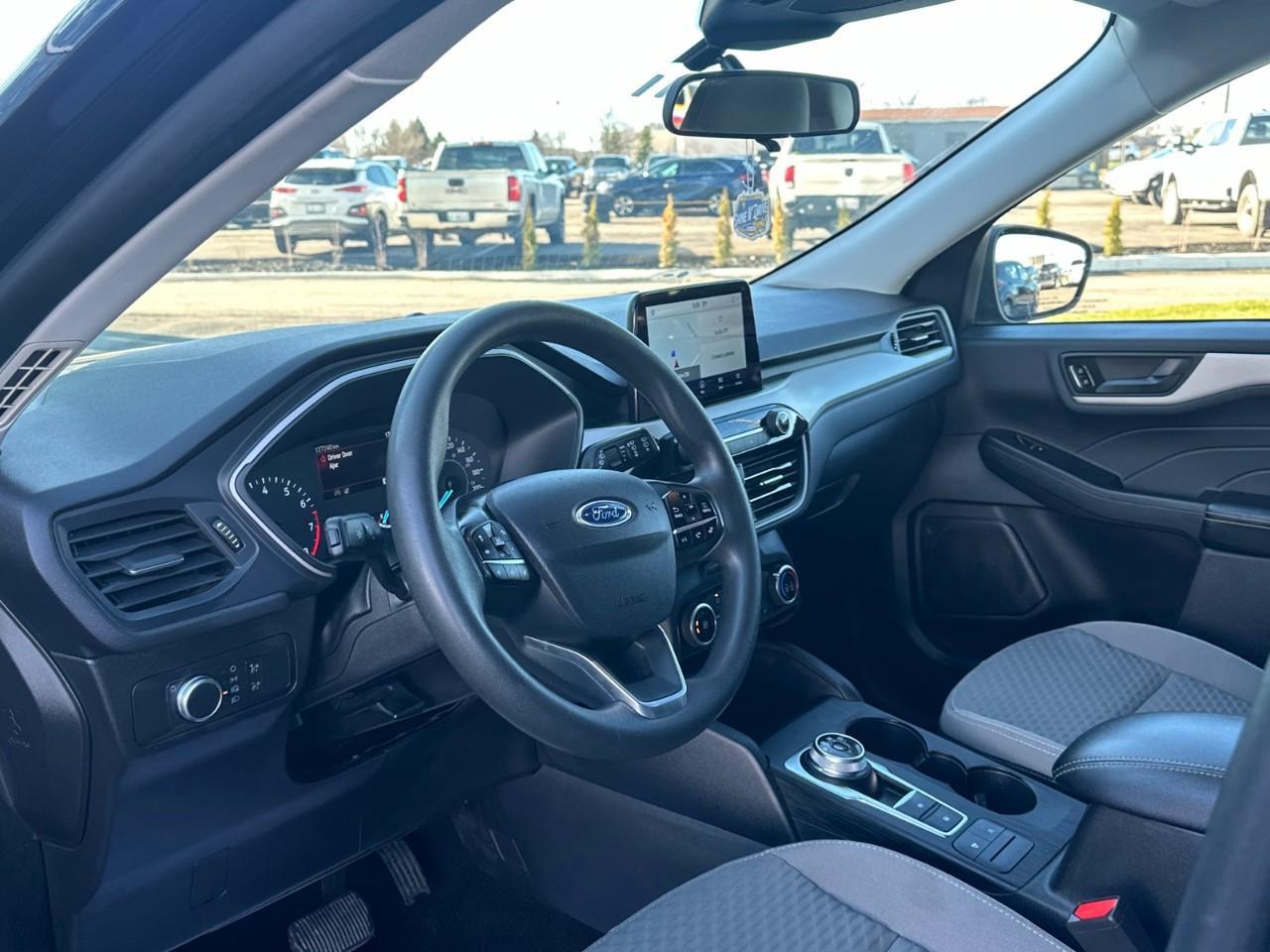 2022 Ford Escape SE 4dr All-Wheel Drive Photo