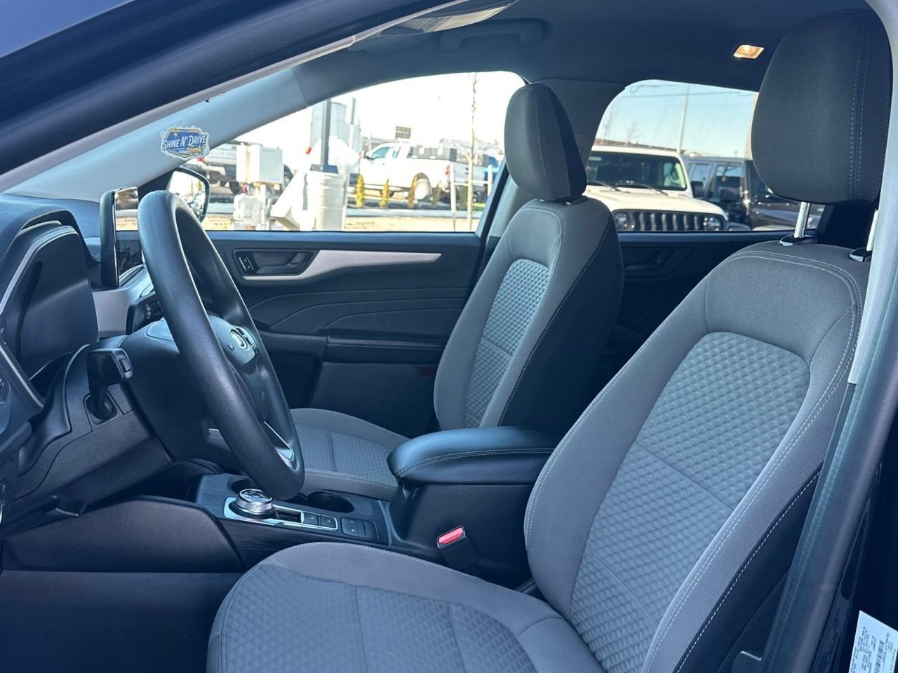 2022 Ford Escape SE 4dr All-Wheel Drive Photo