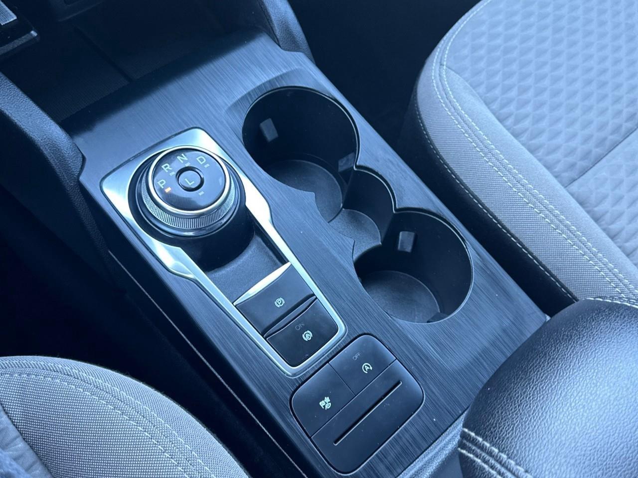 2022 Ford Escape SE 4dr All-Wheel Drive Photo