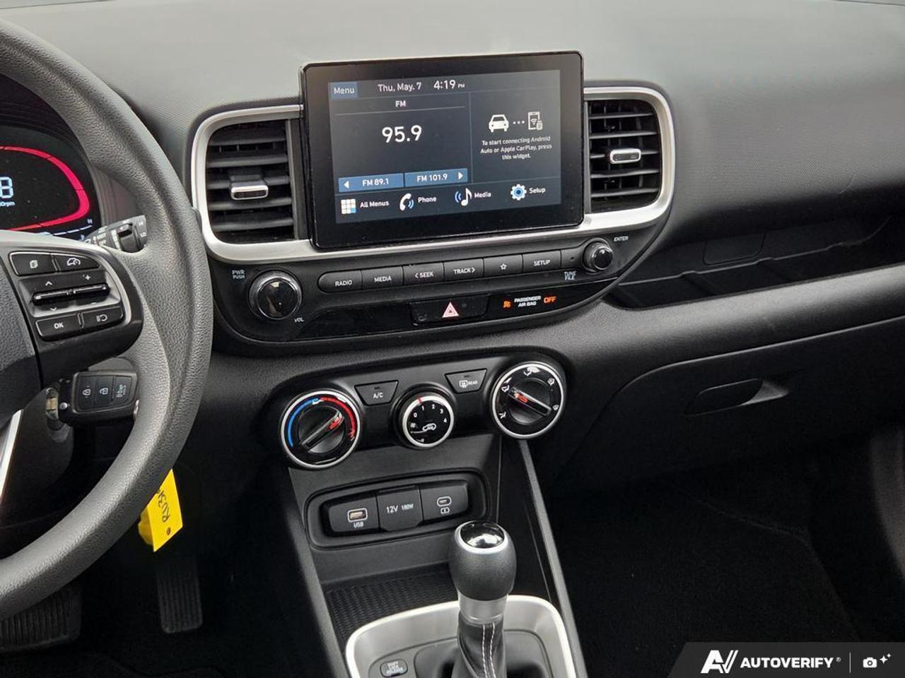 2024 Hyundai Venue Essential   NO CLAIMS   APPLE CARPLAY   HTD SEATS Photo