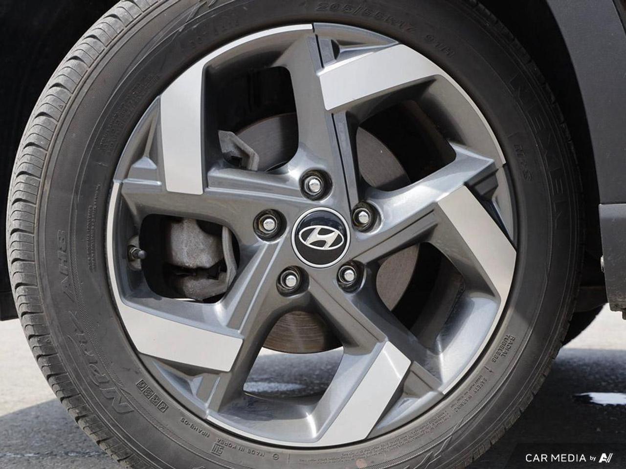 2022 Hyundai Venue Ultimate w/Black Interior 4dr Front-Wheel Drive Photo