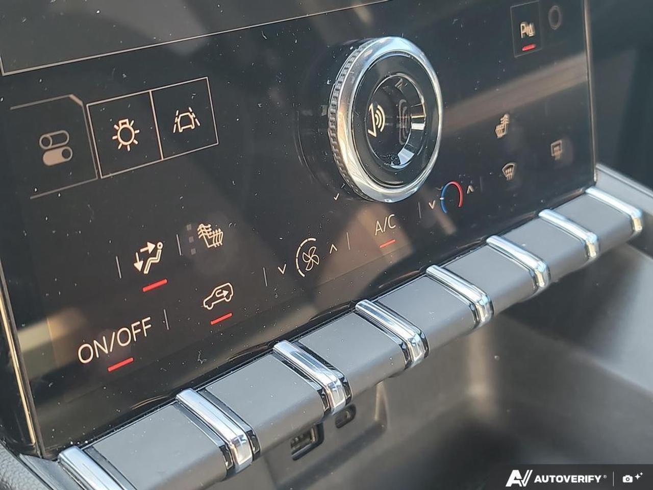 2026 GMC Terrain Elevation AWD   LOW KM   NO CLAIMS   TECH PKG Photo