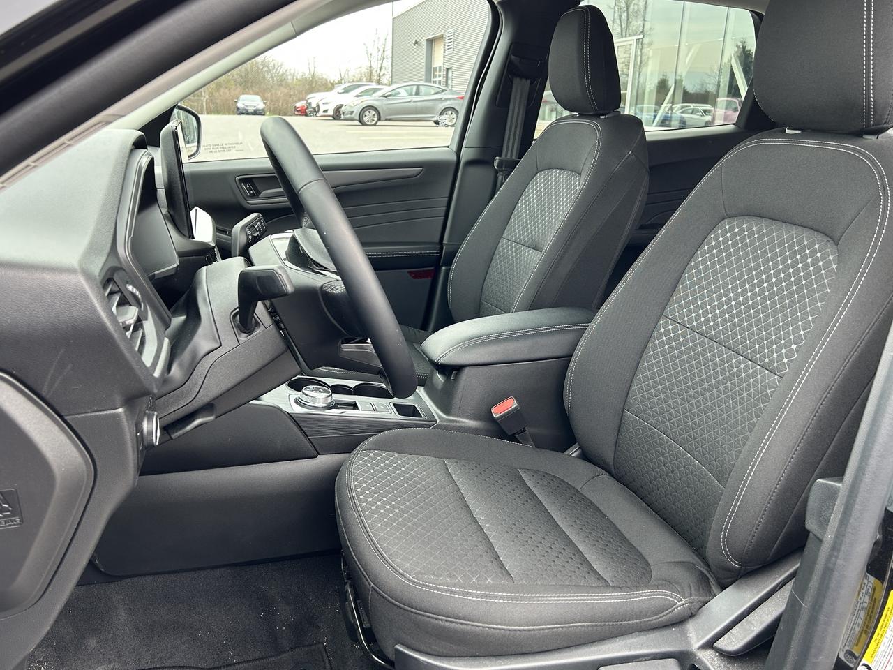 2025 Ford Escape Active AWD Photo