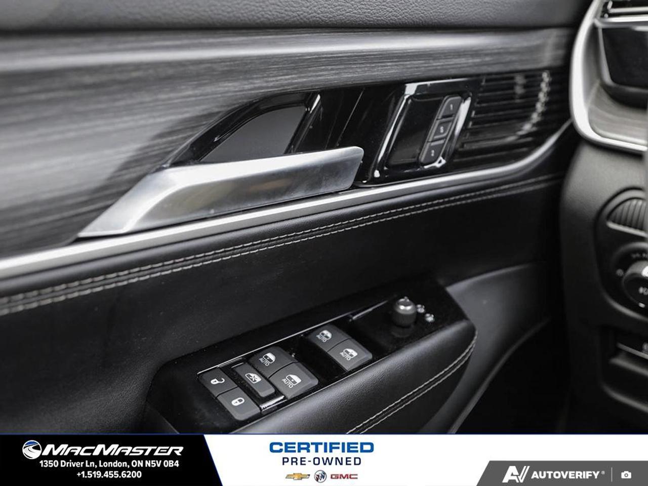 2023 Jeep Wagoneer Series III 4dr 4x4 Photo