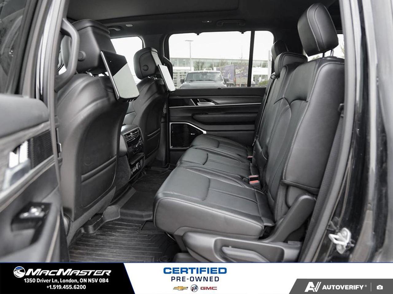 2023 Jeep Wagoneer Series III 4dr 4x4 Photo