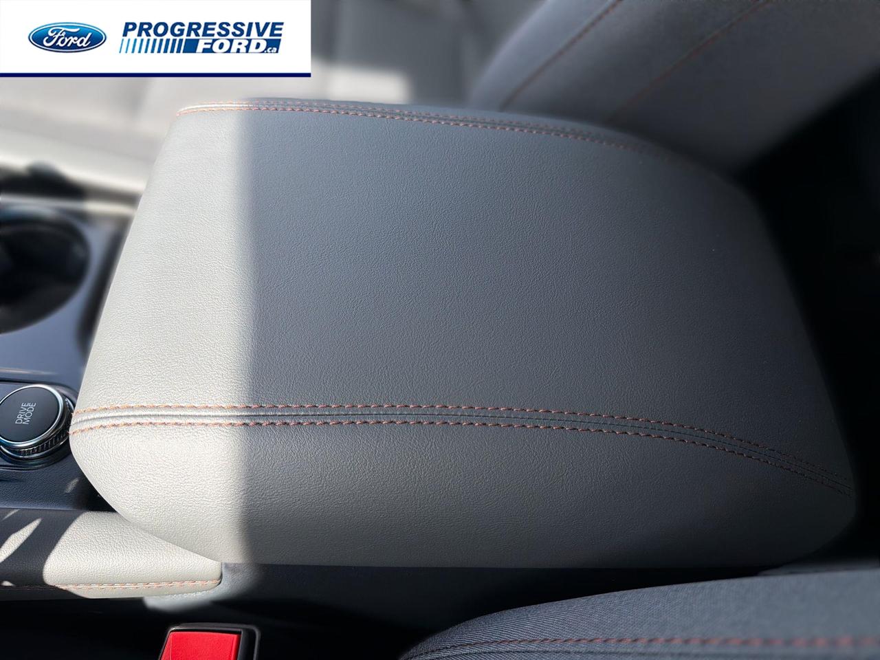 2026 Ford Explorer Active 4dr 4x4 Photo