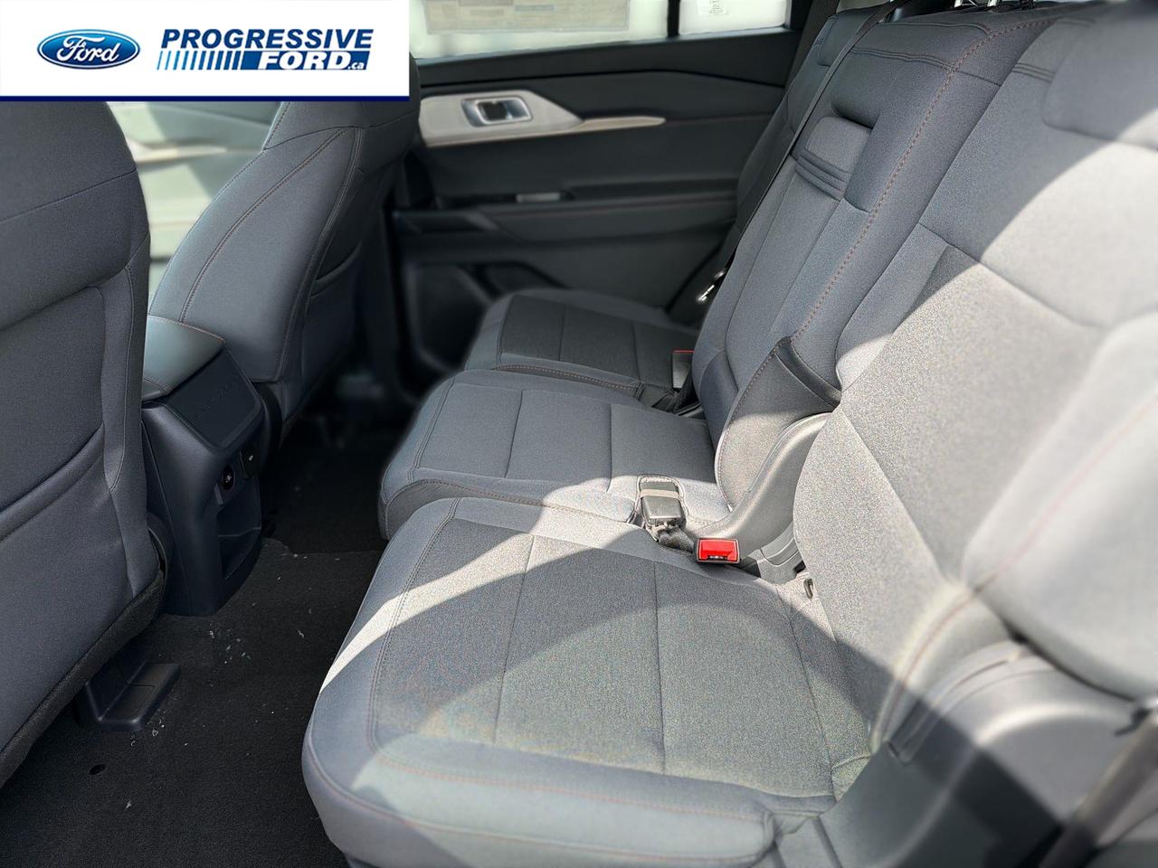 2026 Ford Explorer Active 4dr 4x4 Photo
