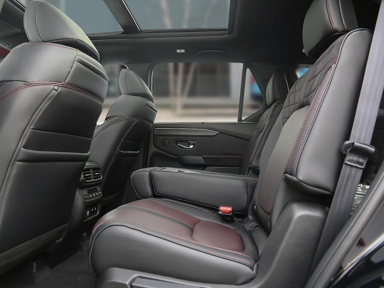2026 Honda Pilot Black Edition 4dr All-Wheel Drive Photo