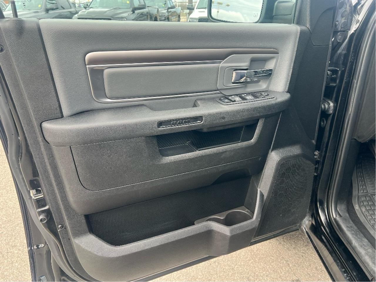 2023 RAM 1500 Classic SLT 4x4 Crew Cab 5'7  Box Photo