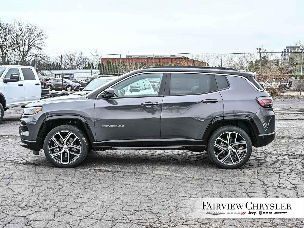 2024 Jeep Compass Limited ELITE PKG   NAV   PWR TAILGATE   CARPLAY Photo
