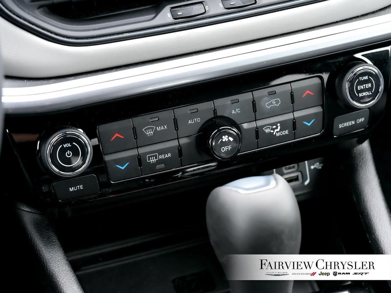 2024 Jeep Compass Limited ELITE PKG   NAV   PWR TAILGATE   CARPLAY Photo