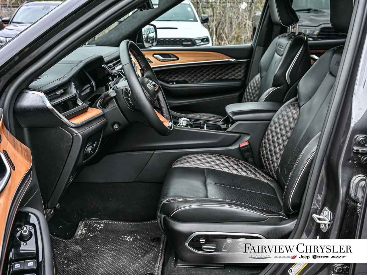 2024 Jeep Grand Cherokee Summit RESERVE   PANO ROOF   HANDS FREE DRIVE ASSI Photo
