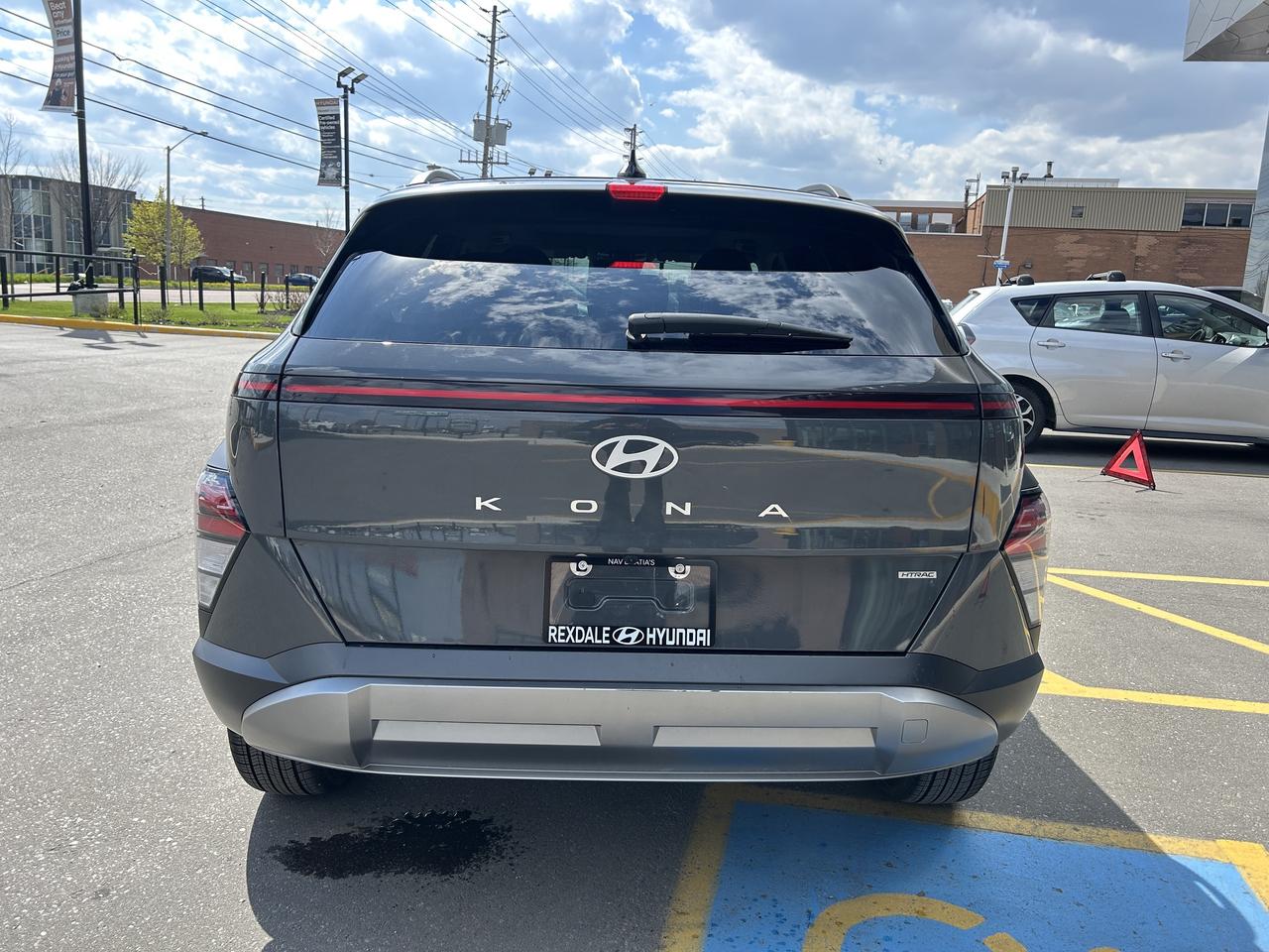 2025 Hyundai KONA CERTIFIED PRE-OWNED   Preferred AWD w-Trend Photo3