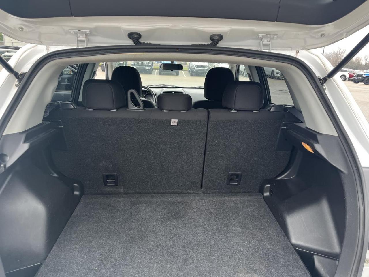 2016 Mitsubishi RVR AWD 4dr CVT SE Photo