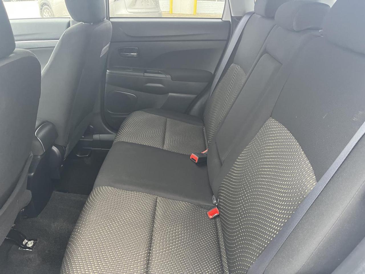 2016 Mitsubishi RVR AWD 4dr CVT SE Photo