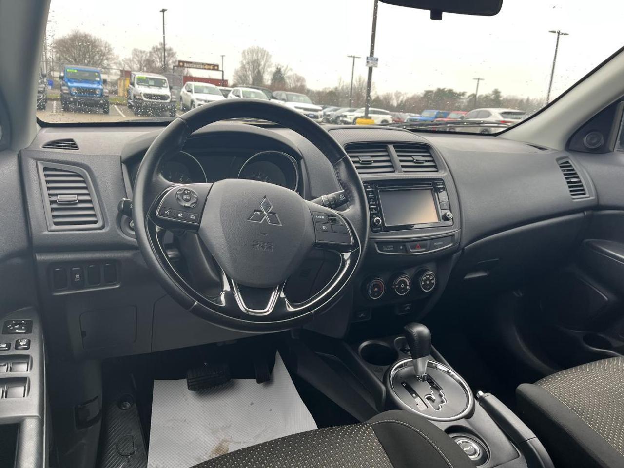 2016 Mitsubishi RVR AWD 4dr CVT SE Photo