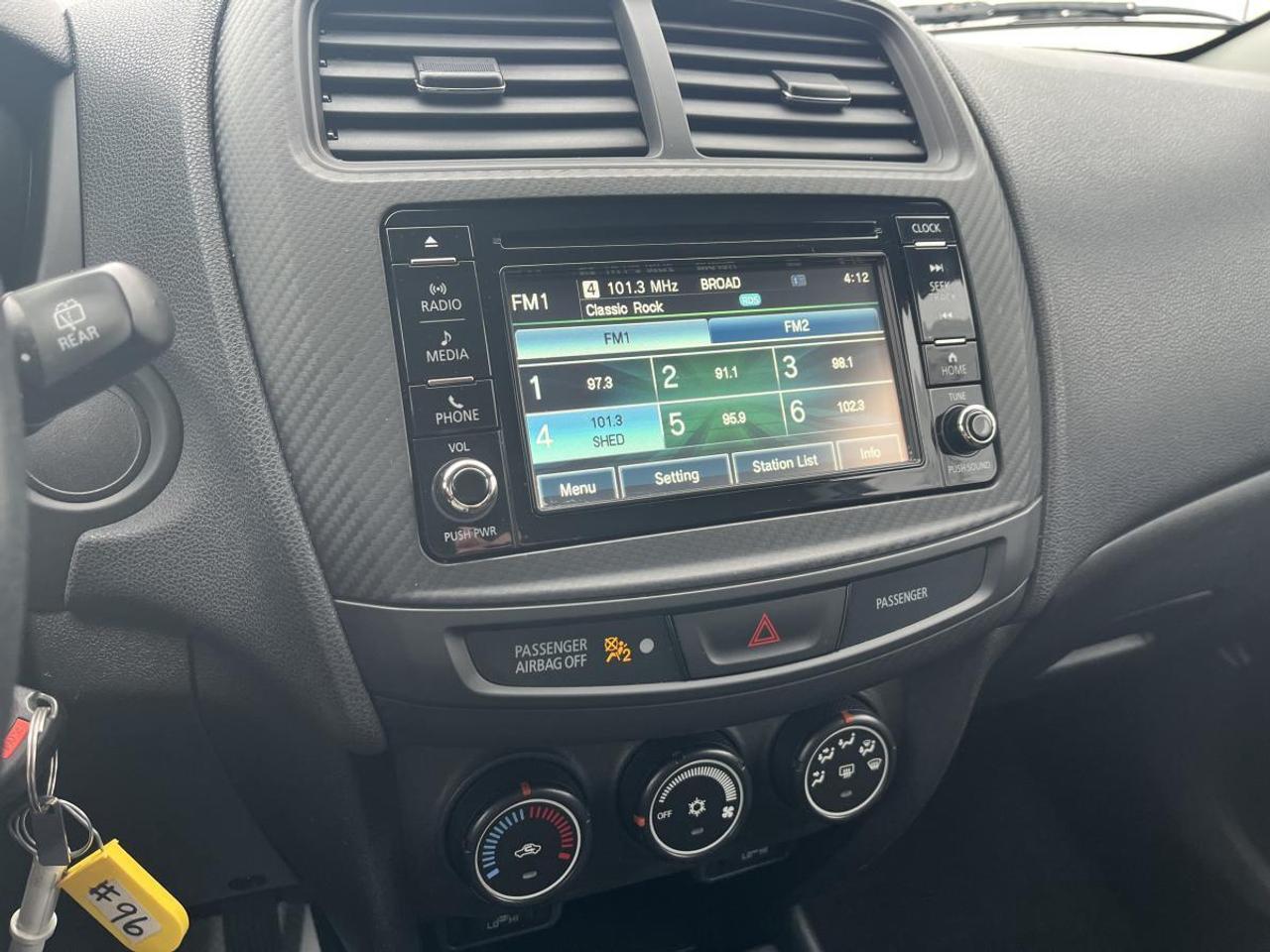 2016 Mitsubishi RVR AWD 4dr CVT SE Photo