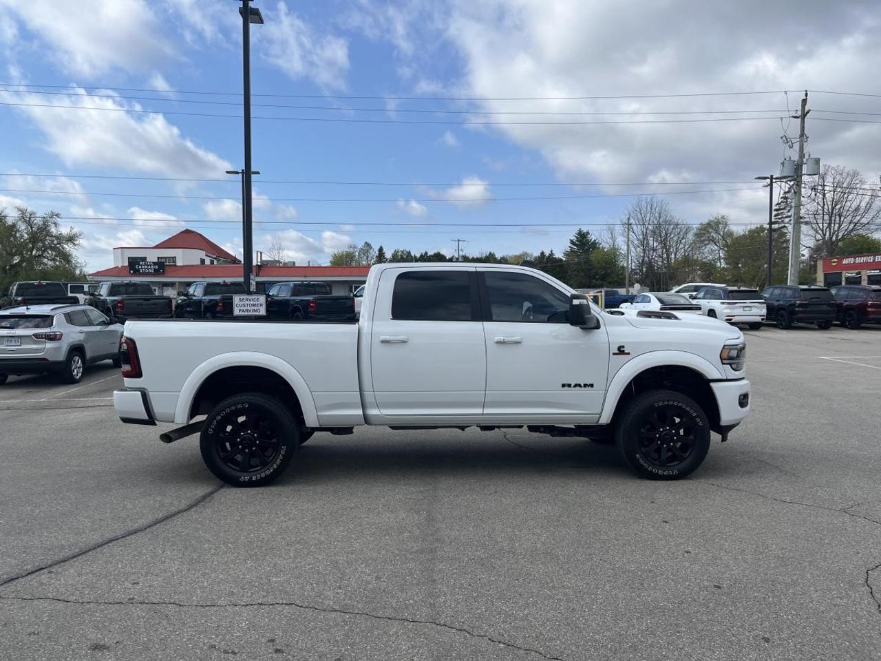 2024 RAM 2500 LARAMIE 4x4 Crew Cab 6'4 Box Photo