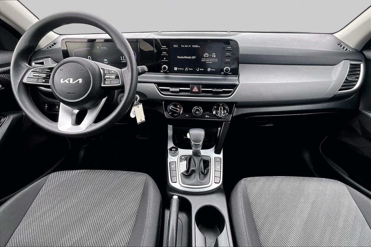 2026 Kia Seltos LX AWD   HEATED SEATS   BLIND SPOT ALERT   CARPLAY Photo