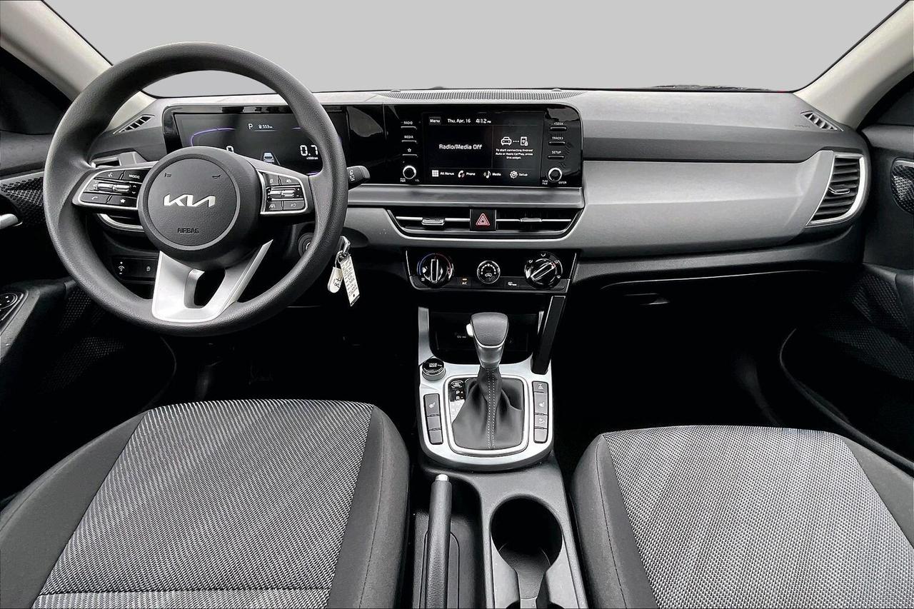 2026 Kia Seltos LX AWD   HEATED SEATS   BLIND SPOT ALERT   CARPLAY Photo