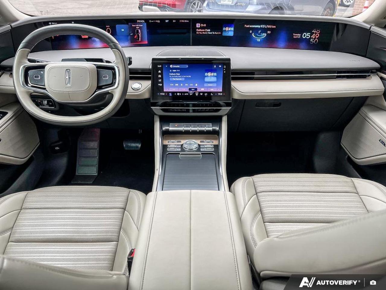2024 Lincoln Nautilus Reserve   202A   HTD STEER WHEEL   LTHR Photo