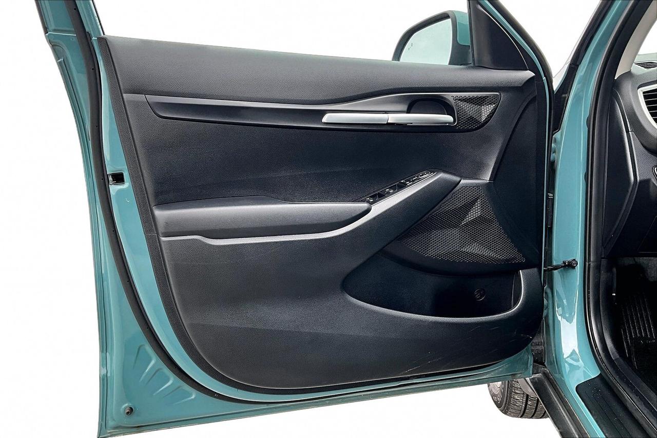 2026 Kia Seltos LX AWD   HEATED SEATS   BLIND SPOT ALERT   CARPLAY Photo