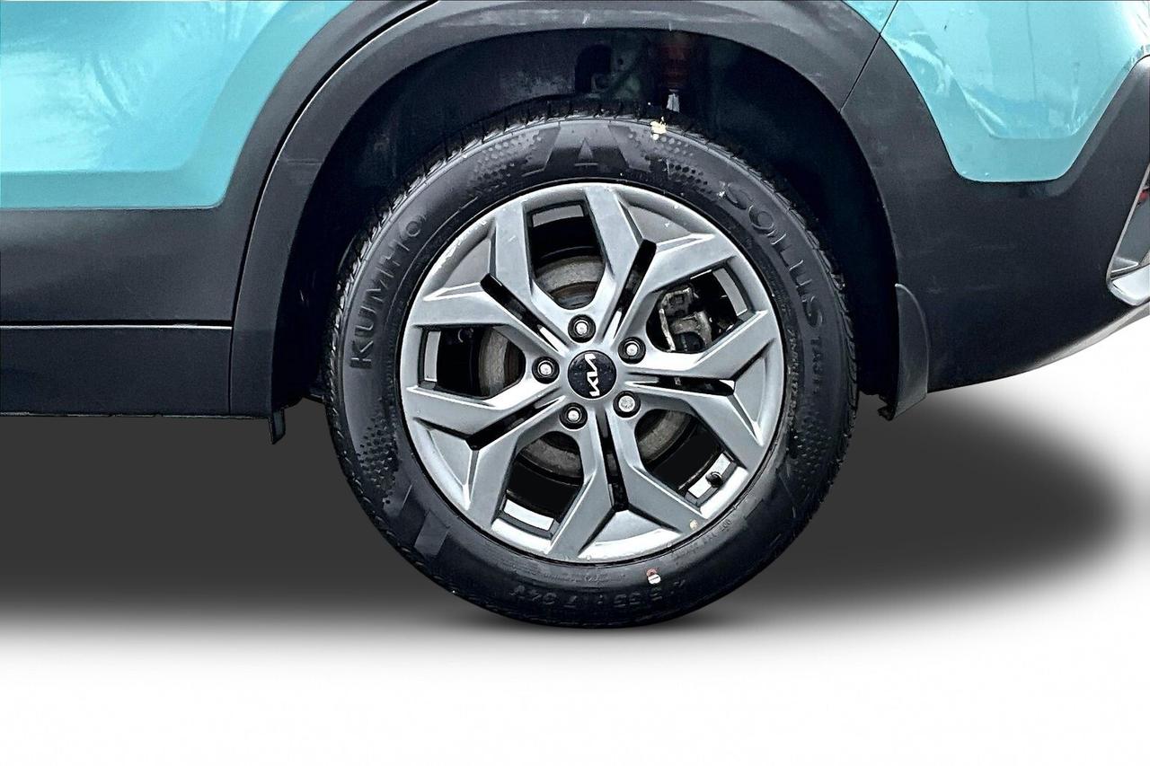 2026 Kia Seltos LX AWD   HEATED SEATS   BLIND SPOT ALERT   CARPLAY Photo