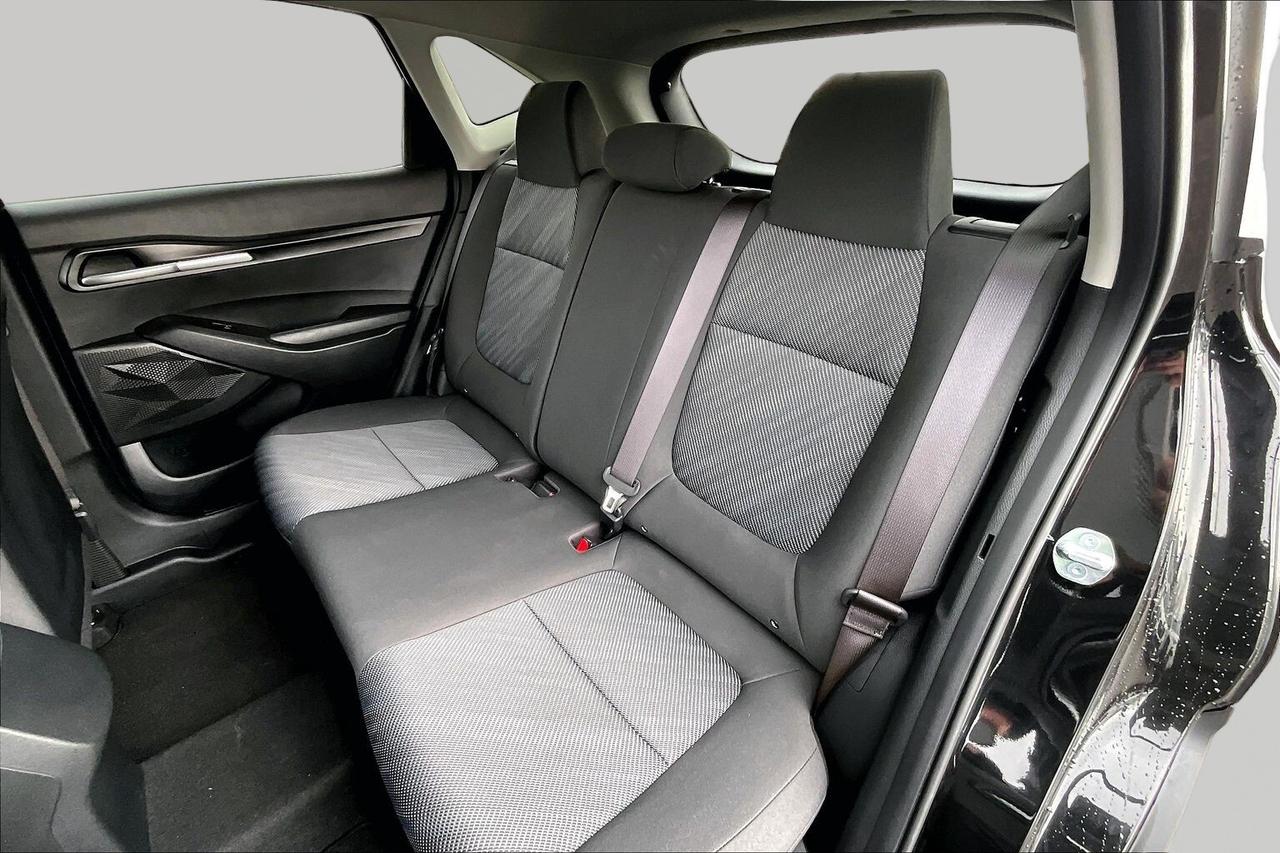 2025 Kia Seltos LX AWD   HEATED SEATS   BLIND SPOT ALERT   CARPLAY Photo