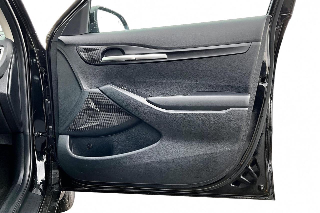 2025 Kia Seltos LX AWD   HEATED SEATS   BLIND SPOT ALERT   CARPLAY Photo