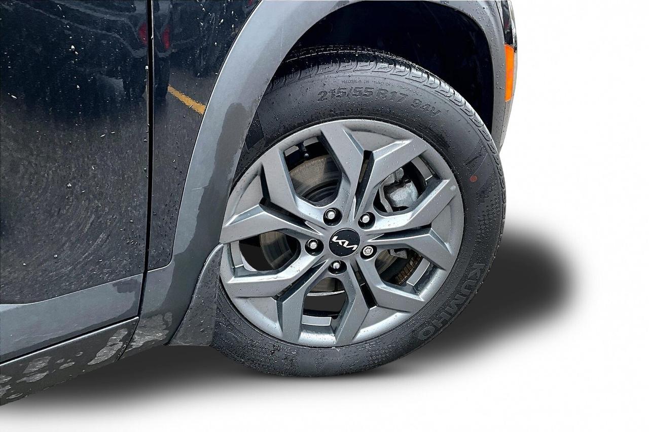2025 Kia Seltos LX AWD   HEATED SEATS   BLIND SPOT ALERT   CARPLAY Photo