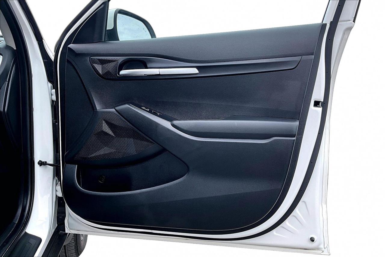 2026 Kia Seltos LX AWD   HEATED SEATS   BLIND SPOT ALERT   CARPLAY Photo