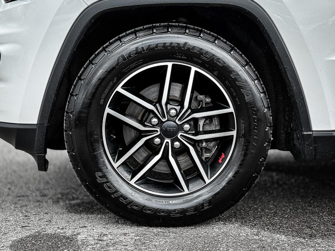 2021 Jeep Grand Cherokee Trailhawk   HEATED/VENTED LEATHER   PANO ROOF   BL Photo