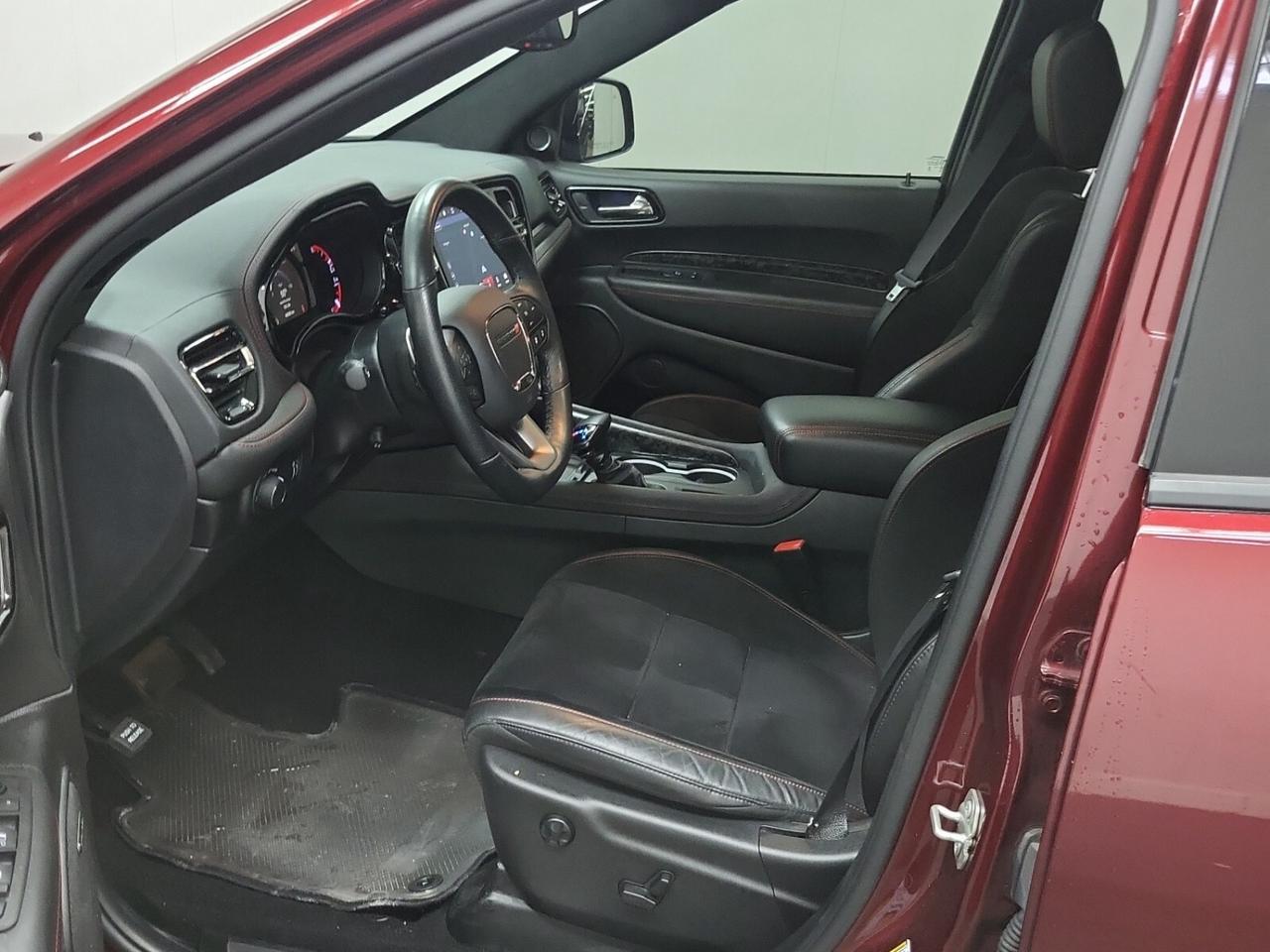 2024 Dodge Durango R/T   HEMI   PLUS   TOW N GO   SRT PERFORMANCE SEA Photo2