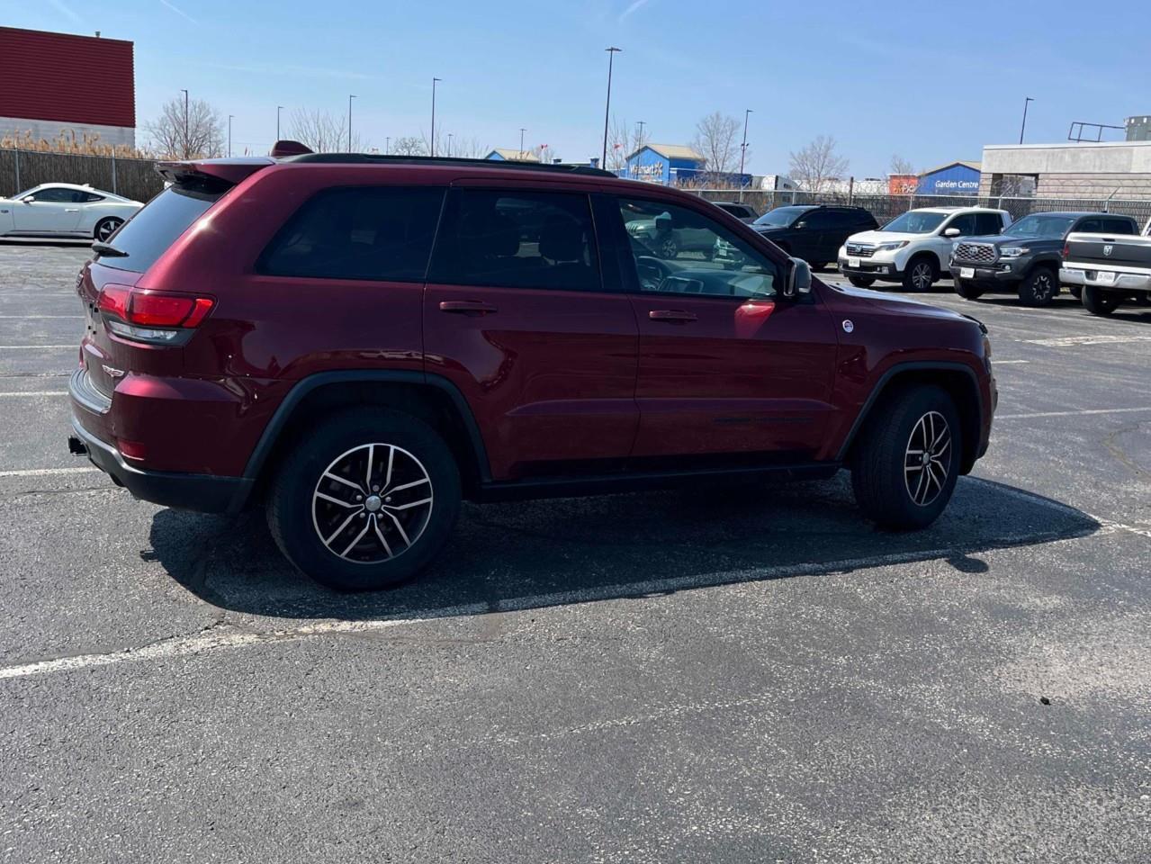 2018 Jeep Grand Cherokee Trailhawk 4dr 4x4 Photo4