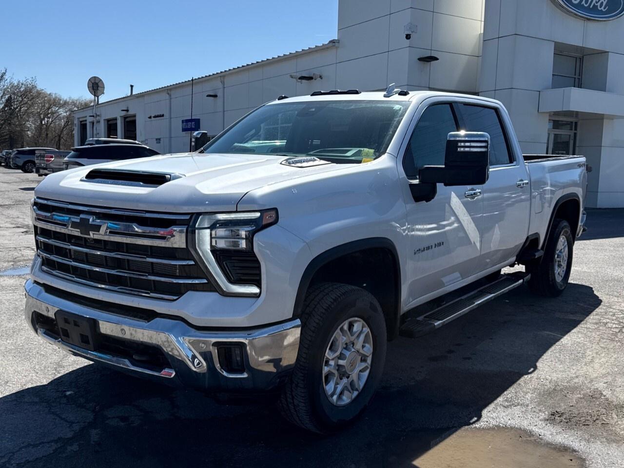 2024 Chevrolet SILVERADO 2500HD LTZ   MAX TOW   SNOW PLOW PREP   5TH WHEEL PREP Photo
