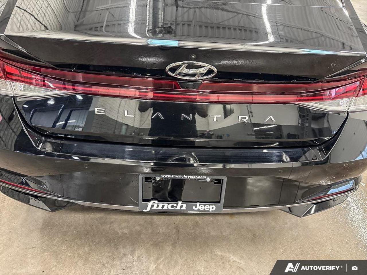 2021 Hyundai Elantra Ultimate Tech 4dr Sedan Photo