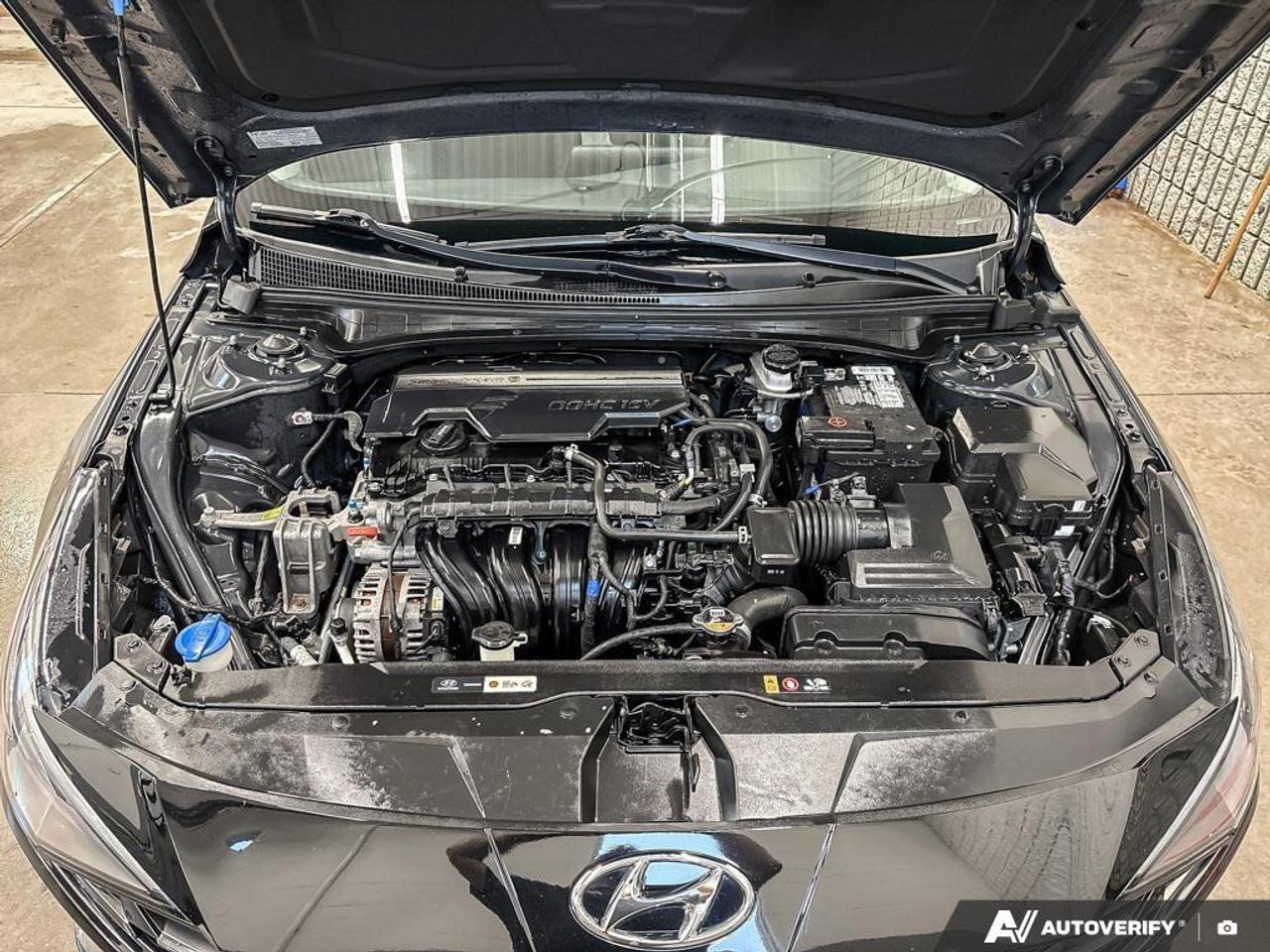 2021 Hyundai Elantra Ultimate Tech 4dr Sedan Photo