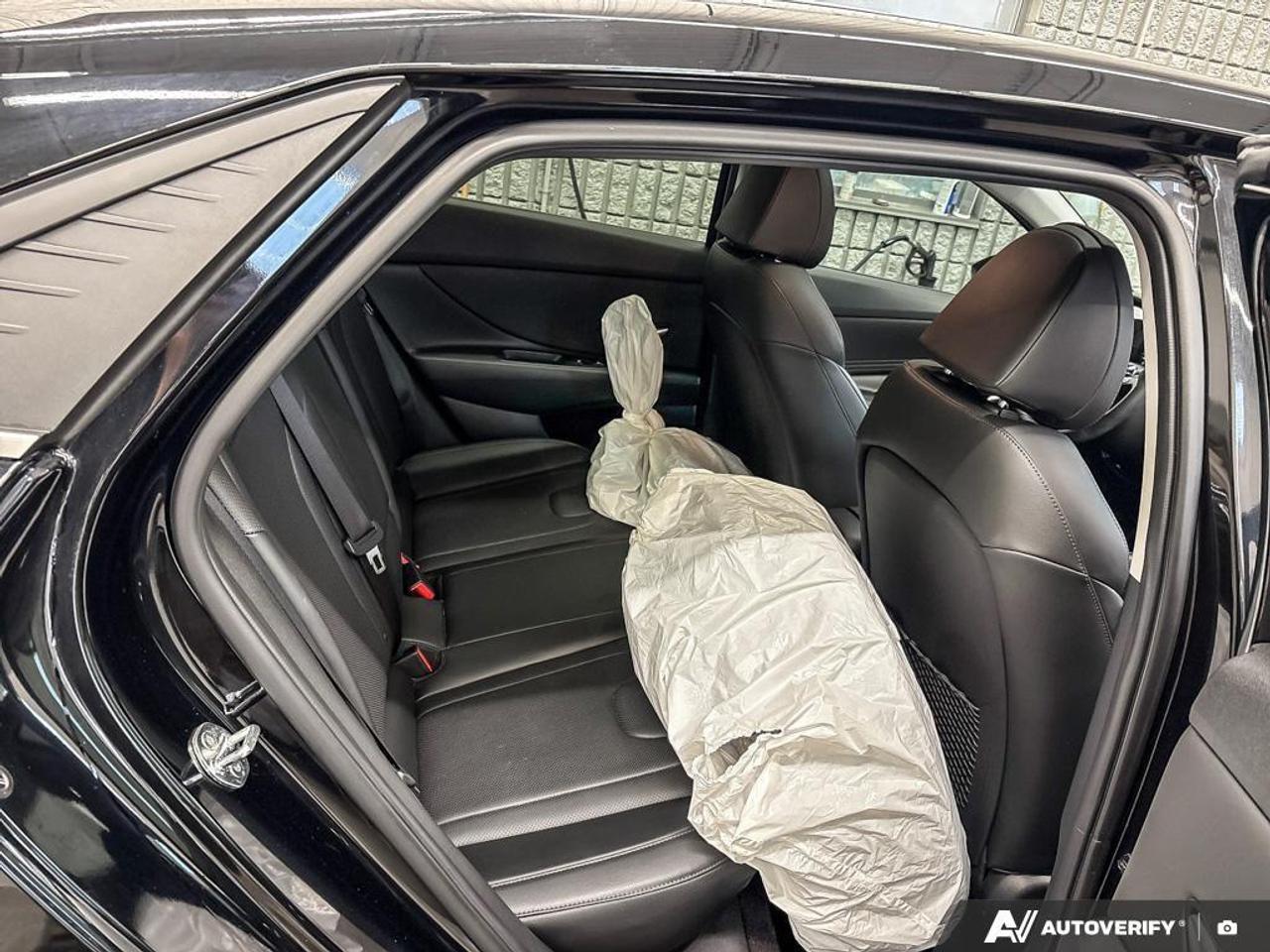 2021 Hyundai Elantra Ultimate Tech 4dr Sedan Photo