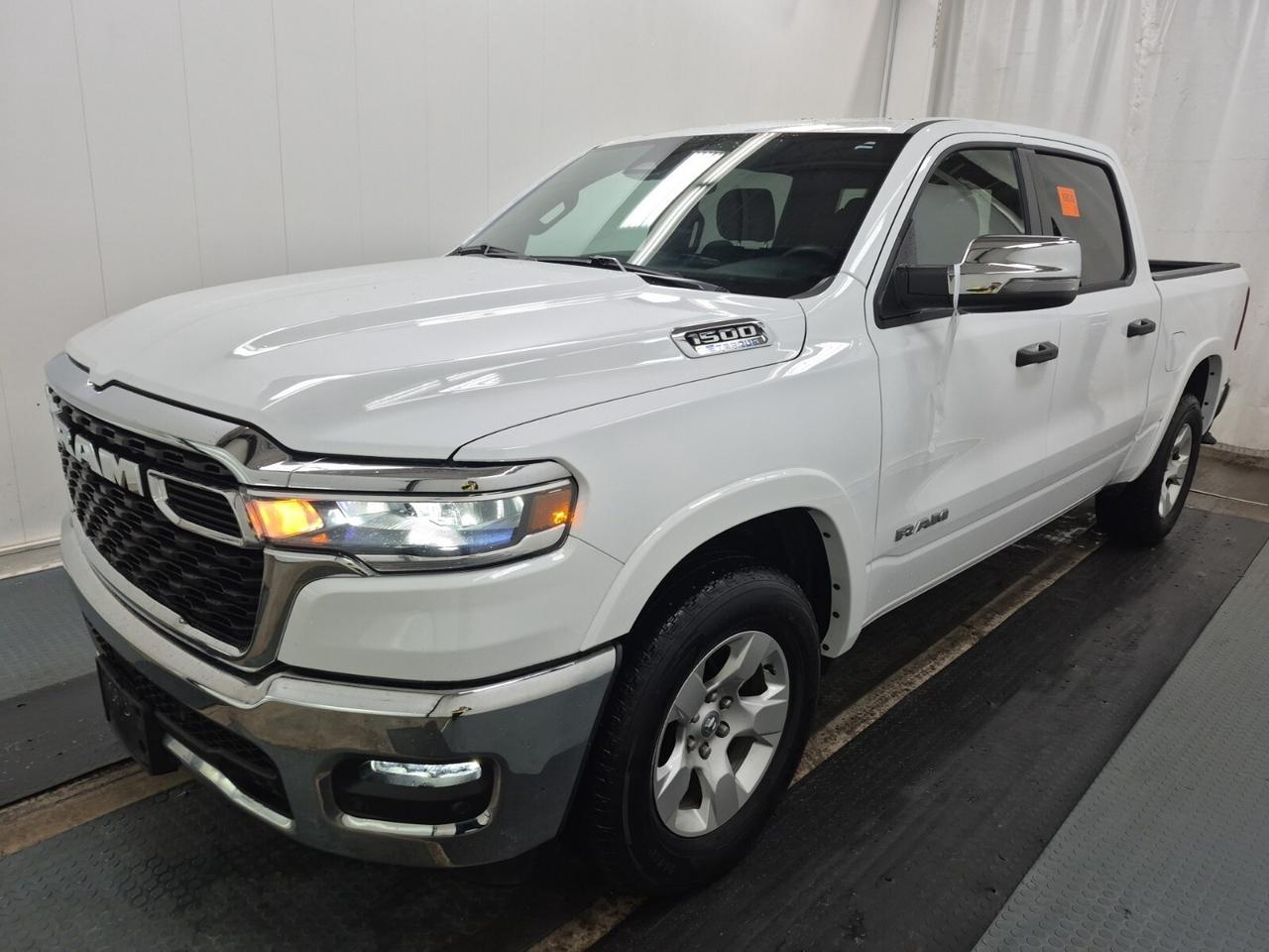 2025 RAM 1500 Big Horn   CREW   LEVEL 2   ALPINE AUDIO   TONNEAU Photo0