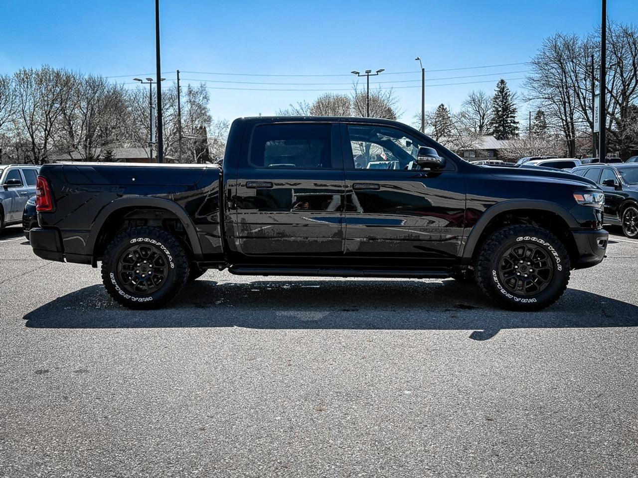 2025 RAM 1500 Rebel   CREW   LEVEL 2   PANO ROOF   RAMBOX   TONN Photo3