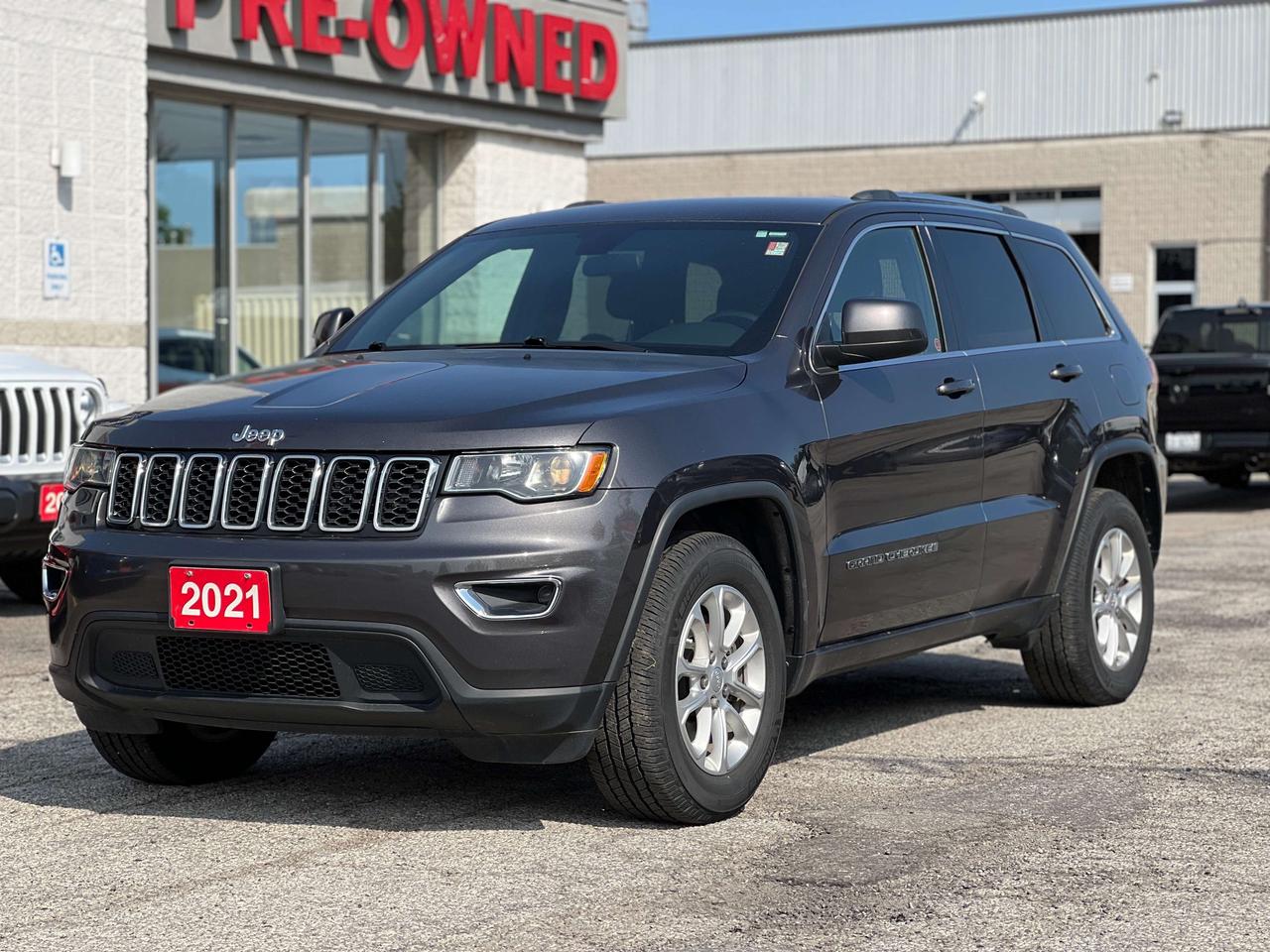 2021 Jeep Grand Cherokee Laredo w/Heated Seats & Steering Wheel, Park Assis Photo