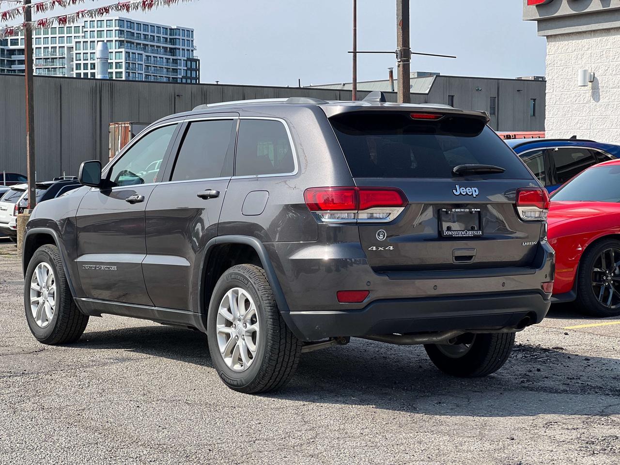 2021 Jeep Grand Cherokee Laredo w/Heated Seats & Steering Wheel, Park Assis Photo