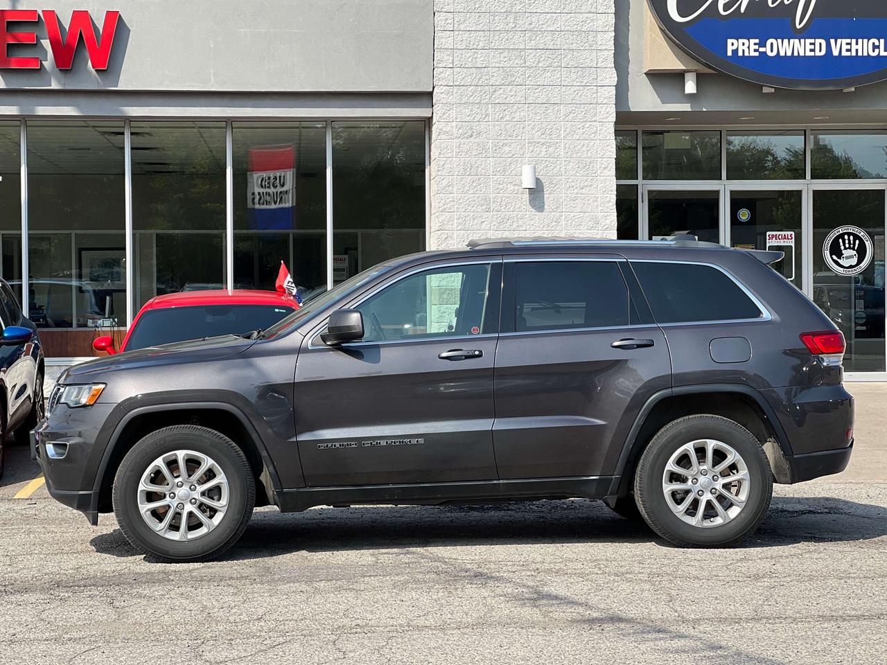 2021 Jeep Grand Cherokee Laredo w/Heated Seats & Steering Wheel, Park Assis Photo
