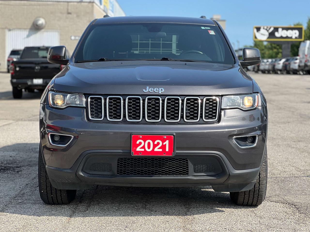 2021 Jeep Grand Cherokee Laredo w/Heated Seats & Steering Wheel, Park Assis Photo