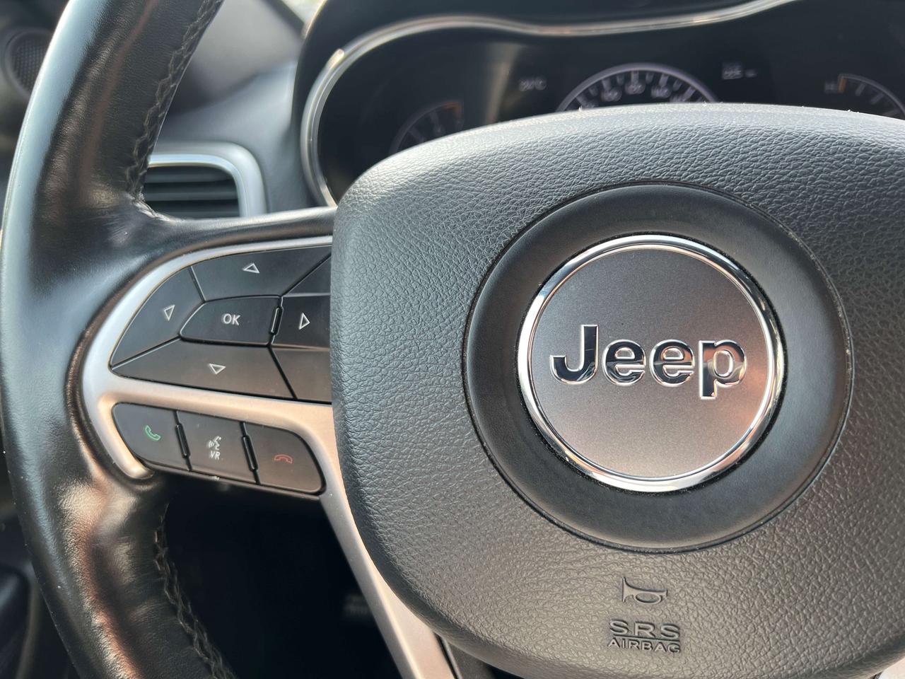 2021 Jeep Grand Cherokee Laredo w/Heated Seats & Steering Wheel, Park Assis Photo