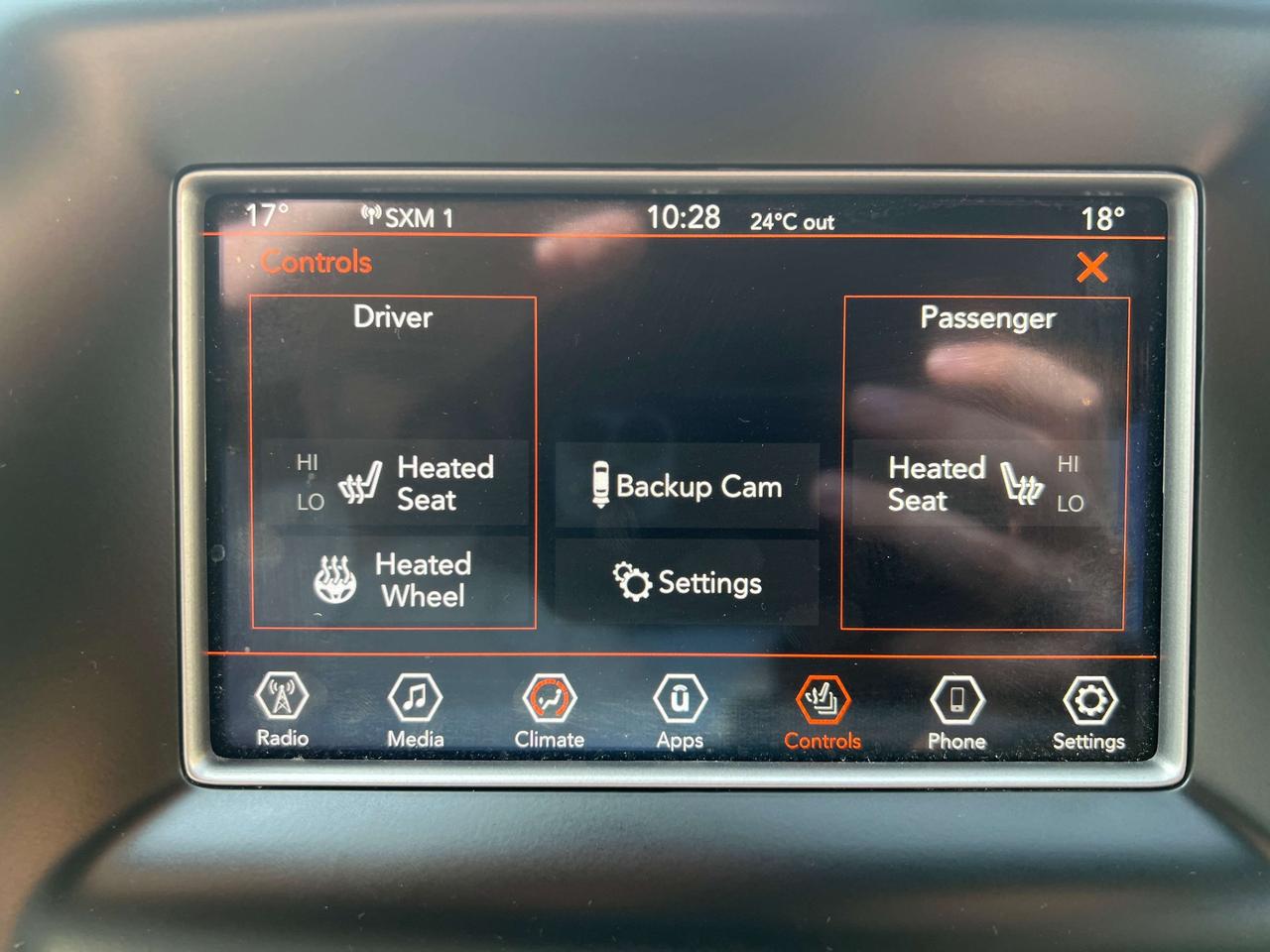 2021 Jeep Grand Cherokee Laredo w/Heated Seats & Steering Wheel, Park Assis Photo